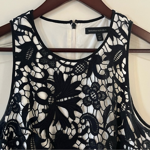 Banana Republic Black Embroidery Lined Dress Women’s Size 6 - Picture 9 of 12